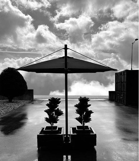 Base Parasol NOVA DUO (175 kg) con Jardineras y Ruedas